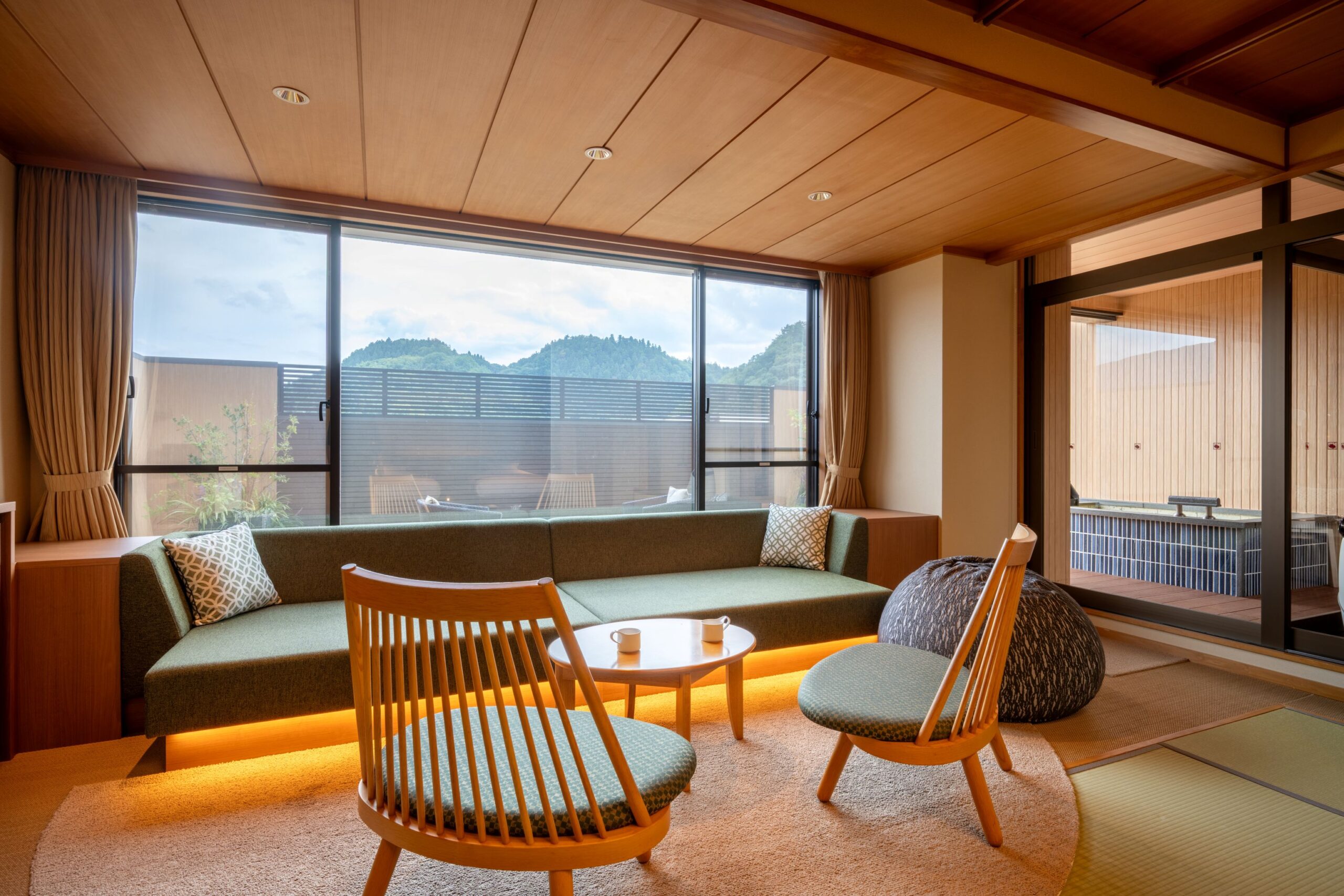 ルーフトップテラス+展望露天風呂付和洋室【タイプ33】